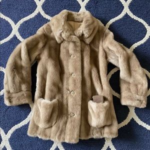 Beautiful Vintage Grandella Sportowne Faux Fur Mink Coat